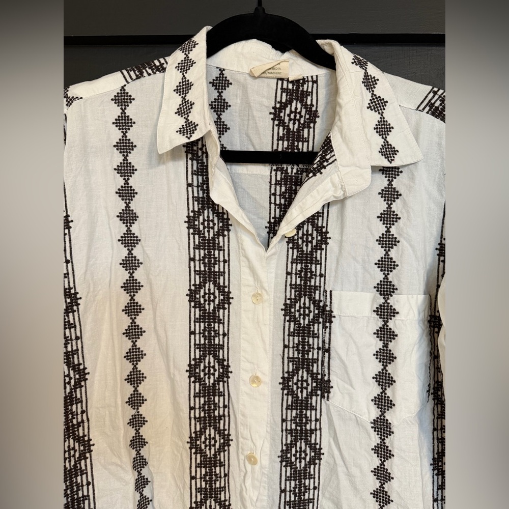 Julia Amory Husband Shirt in White with Brown Embroidery, Size XL - Picture 4 of 10